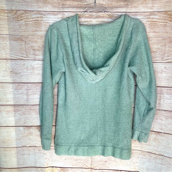 Barefoot Dreams Hooded V-Neck Pullover Top - Picture 5 of 5